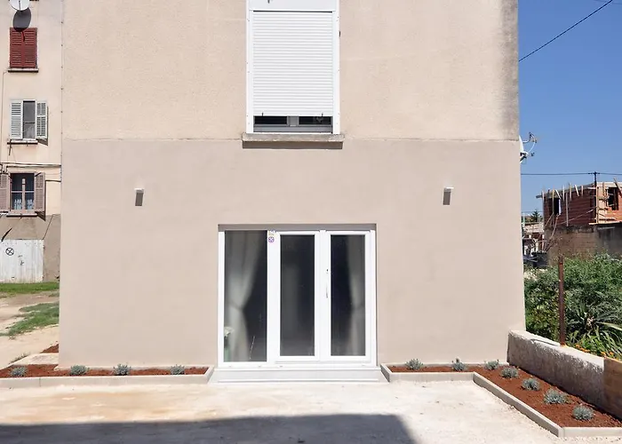 Amfora Deluxe * Pula