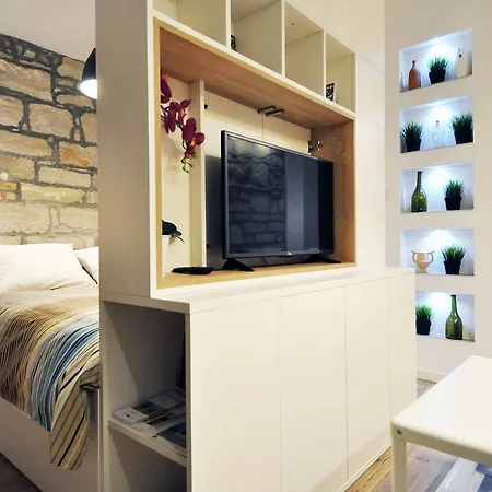 Amfora Deluxe 아파트