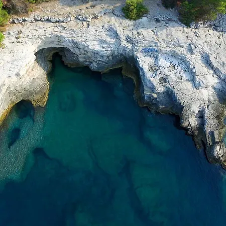 Amfora Deluxe 아파트 풀라