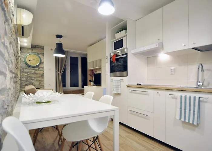 Amfora Deluxe * Pula