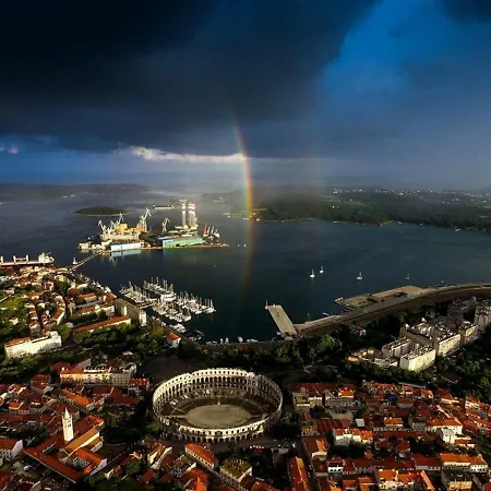 Amfora Deluxe Daire *